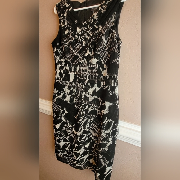 Stunning Adrianna Papell Dress Size 12 Like New - Picture 10 of 12